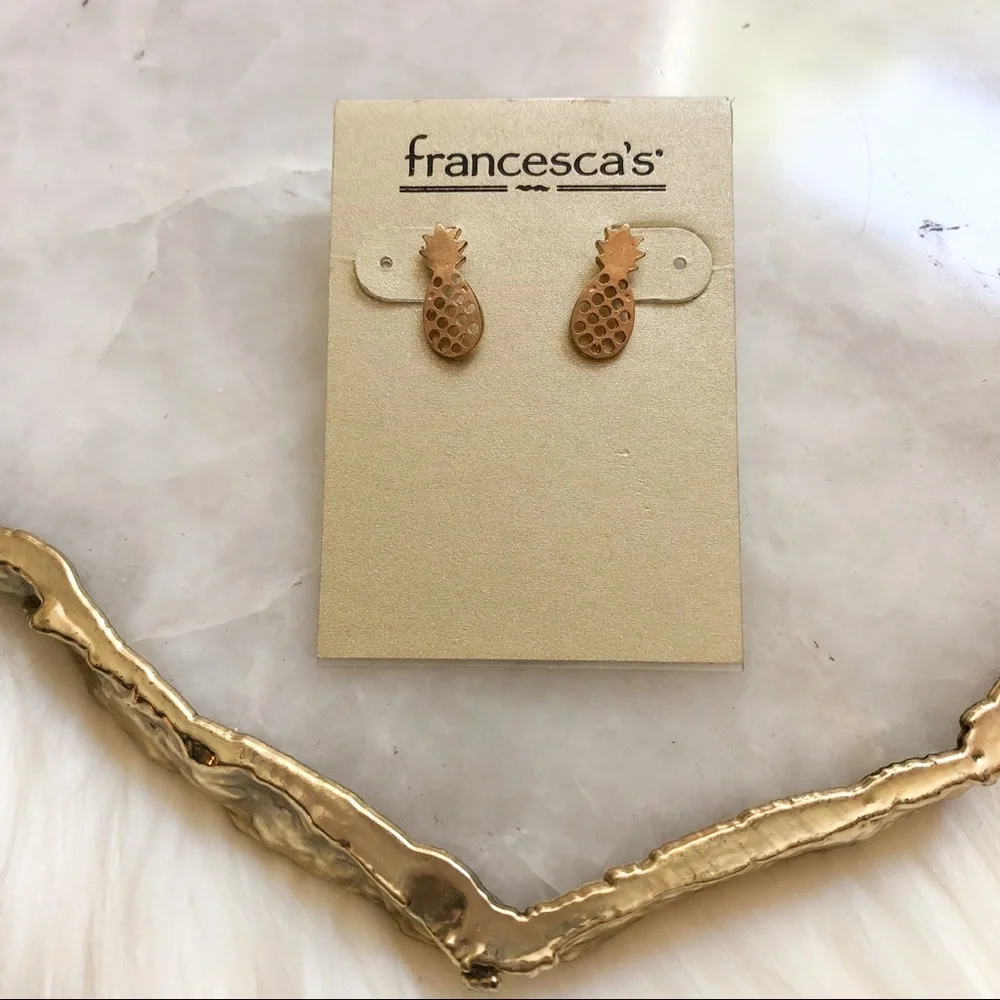 Francesca’s Pineapple Stud Earrings NWT